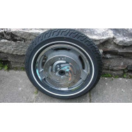 OEM Front wheel with Tire Dunlop and rotors Harley touring Road King 2007 - like new