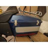 Velký modrý zadní kufr včetně reproduktorů - King TourPak z Harley-Davidson Touring