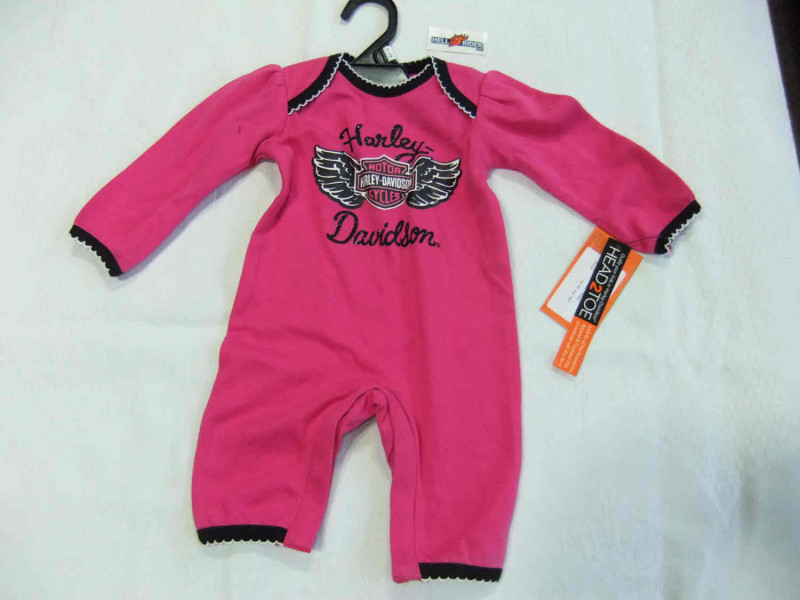 Harley-Davidson Baby Girls' Biker Knit Newborn Bib & Slouchy Beanie Pink 7004811 